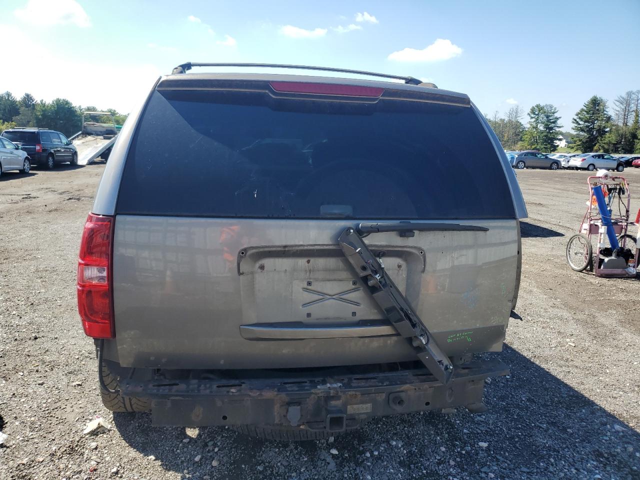 2008 Chevrolet Tahoe K1500 VIN: 1GNFK13068J182385 Lot: 80641085