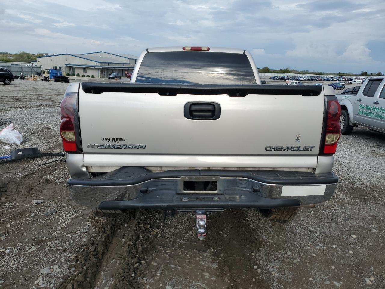 2004 Chevrolet Silverado C1500 VIN: 2GCEC19T241287917 Lot: 81395105