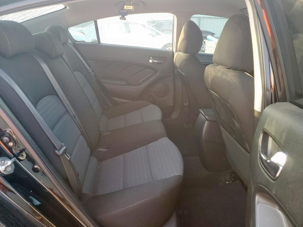 2018 Kia Forte Lx VIN: 3KPFL4A76JE249125 Lot: 72059235