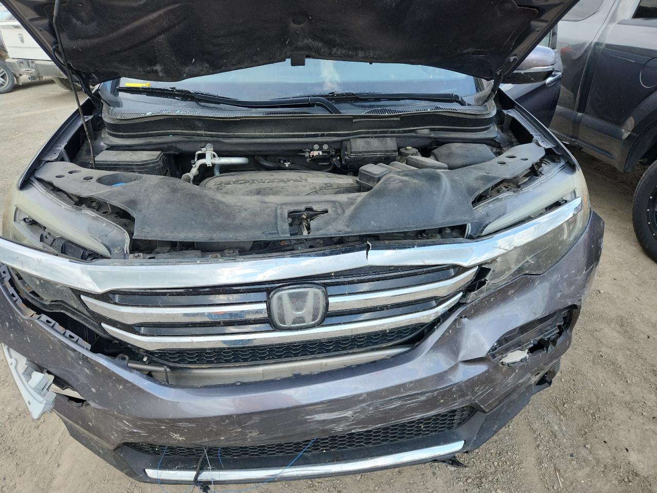 2017 Honda Pilot Touring VIN: 5FNYF6H93HB002569 Lot: 71534335