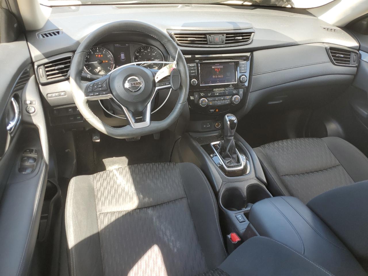 2018 Nissan Rogue S VIN: KNMAT2MT8JP533251 Lot: 81733075