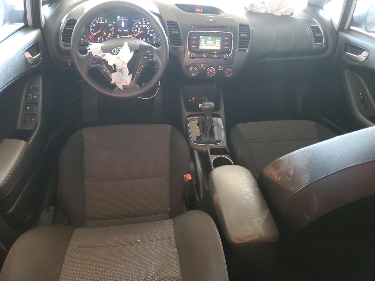 2018 Kia Forte Lx VIN: 3KPFK4A70JE272452 Lot: 84782545