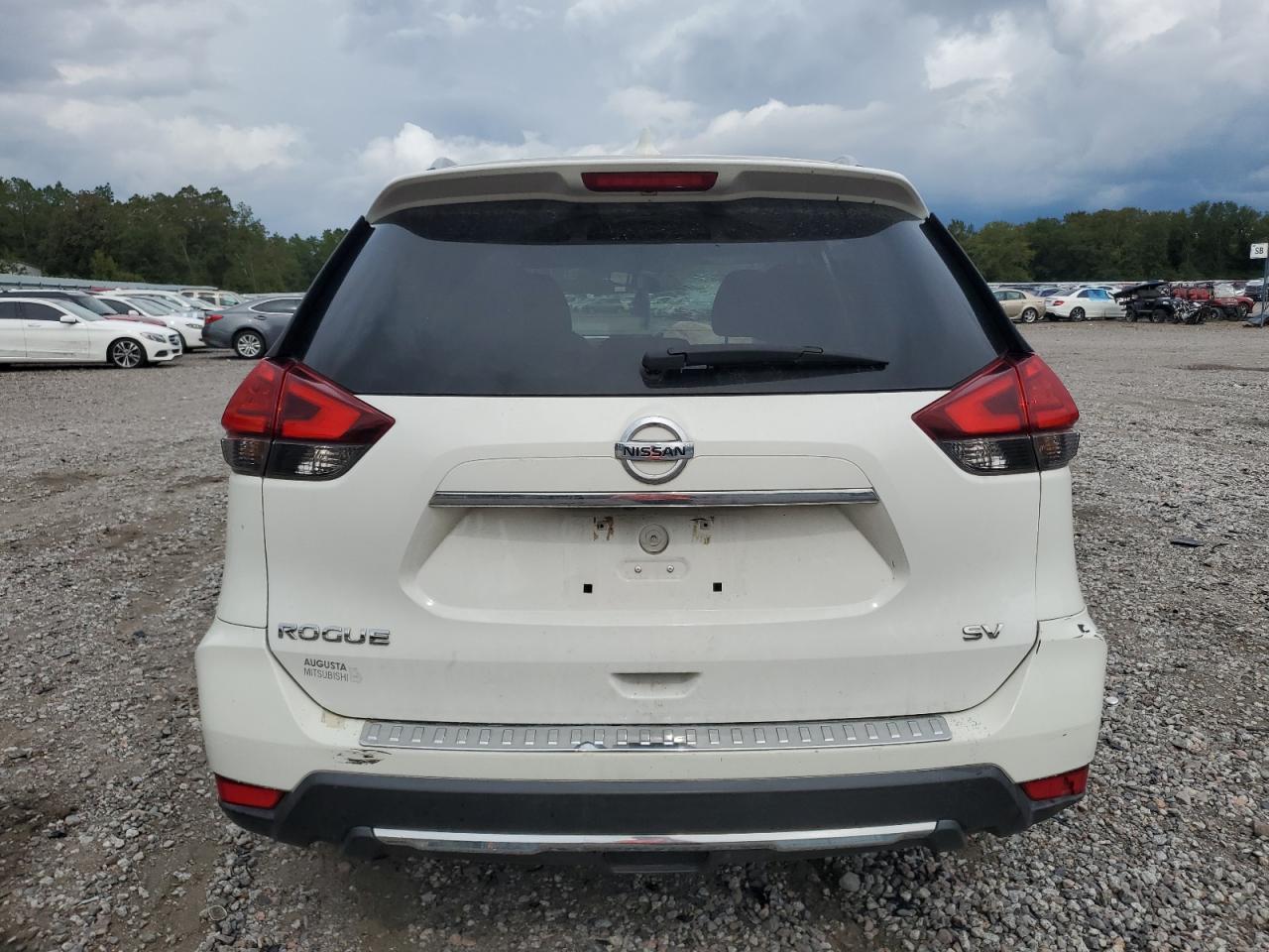 2017 Nissan Rogue S VIN: 5N1AT2MT9HC895991 Lot: 70845595