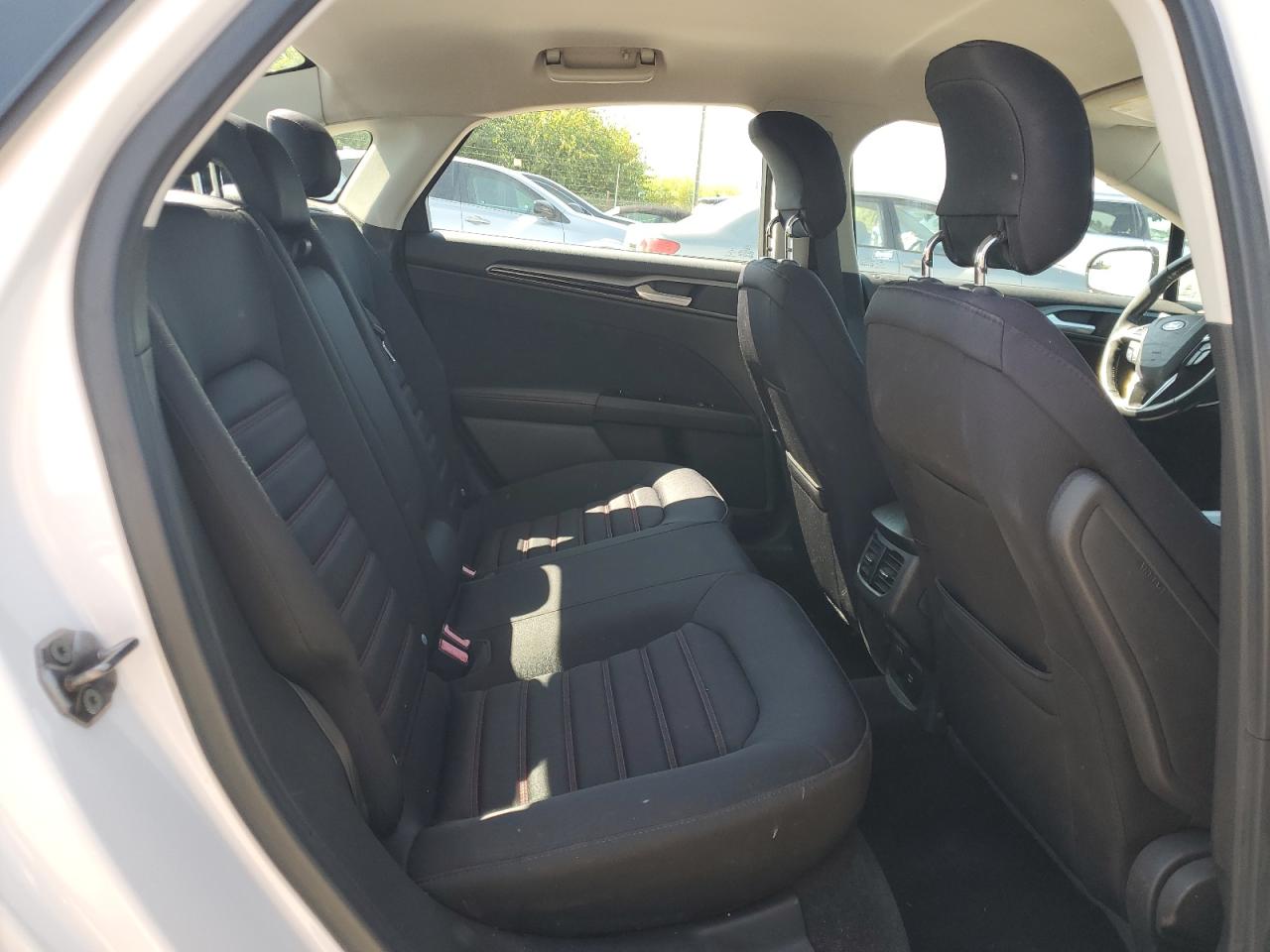 2013 Ford Fusion Se Hybrid VIN: 3FA6P0LU2DR147677 Lot: 71773105