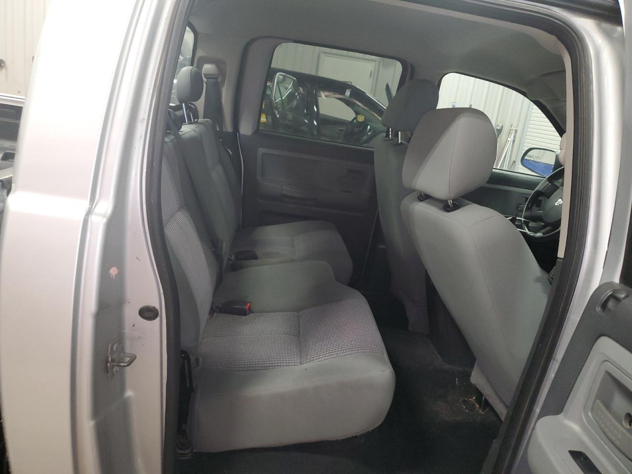 2010 Dodge Dakota Sxt VIN: 1D7CW3GK0AS172187 Lot: 84237325