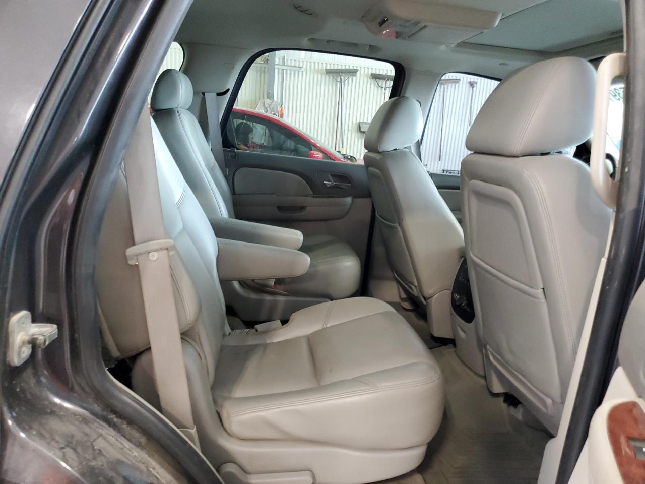 2010 Chevrolet Tahoe K1500 Ltz VIN: 1GNUKCE09AR200496 Lot: 71053915