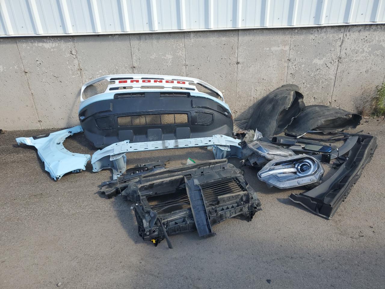 2024 Ford Bronco Sport Heritage VIN: 3FMCR9G67RRE53106 Lot: 84476585