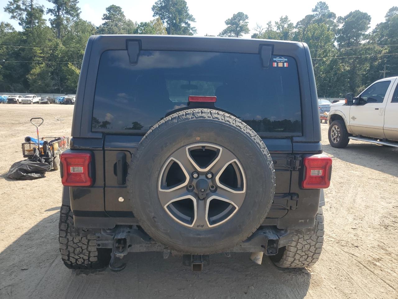 2018 Jeep Wrangler Unlimited Sport VIN: 1C4HJXDG0JW110352 Lot: 71735245