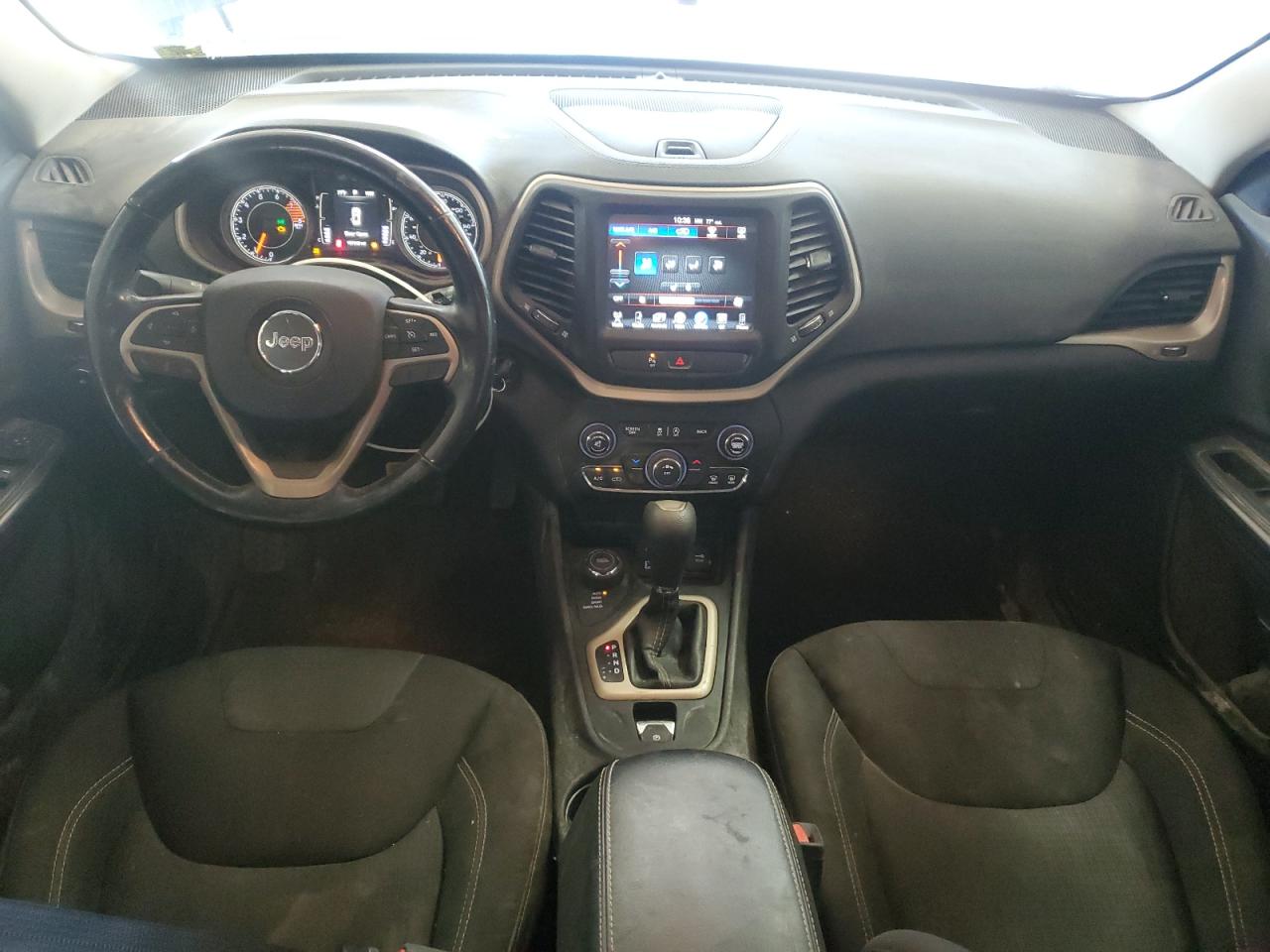 2016 Jeep Cherokee Latitude VIN: 1C4PJMCS0GW375085 Lot: 84734465