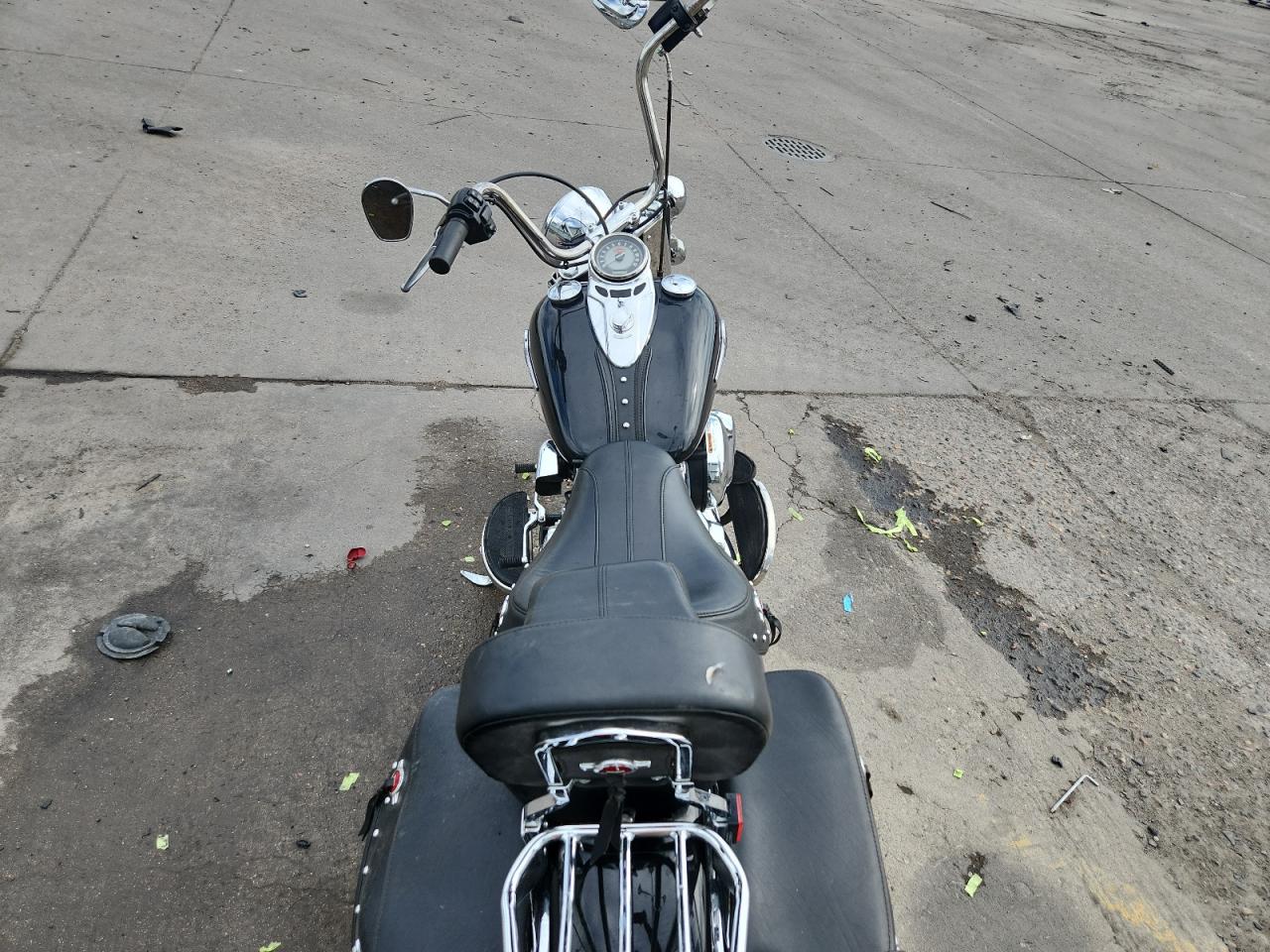 2017 Harley-Davidson Flstc Heritage Softail Classic VIN: 1HD1BWV11HB034112 Lot: 81468685