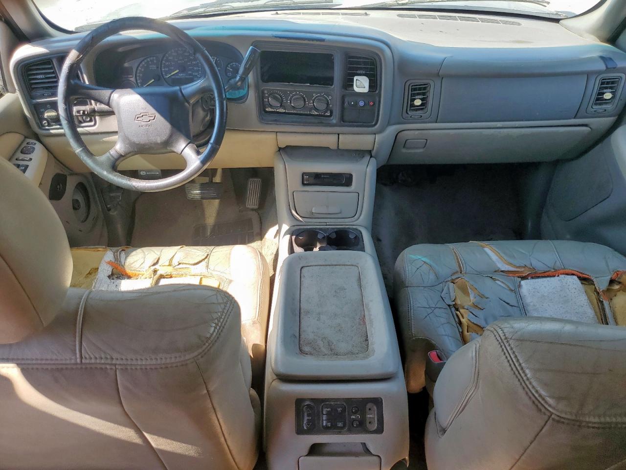 2000 Chevrolet Suburban C1500 VIN: 3GNEC16T7YG130716 Lot: 80518535