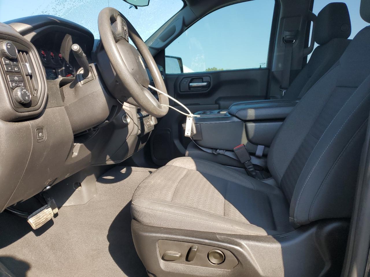 2022 Chevrolet Silverado K1500 Custom VIN: 3GCPDBEK9NG541379 Lot: 84034735