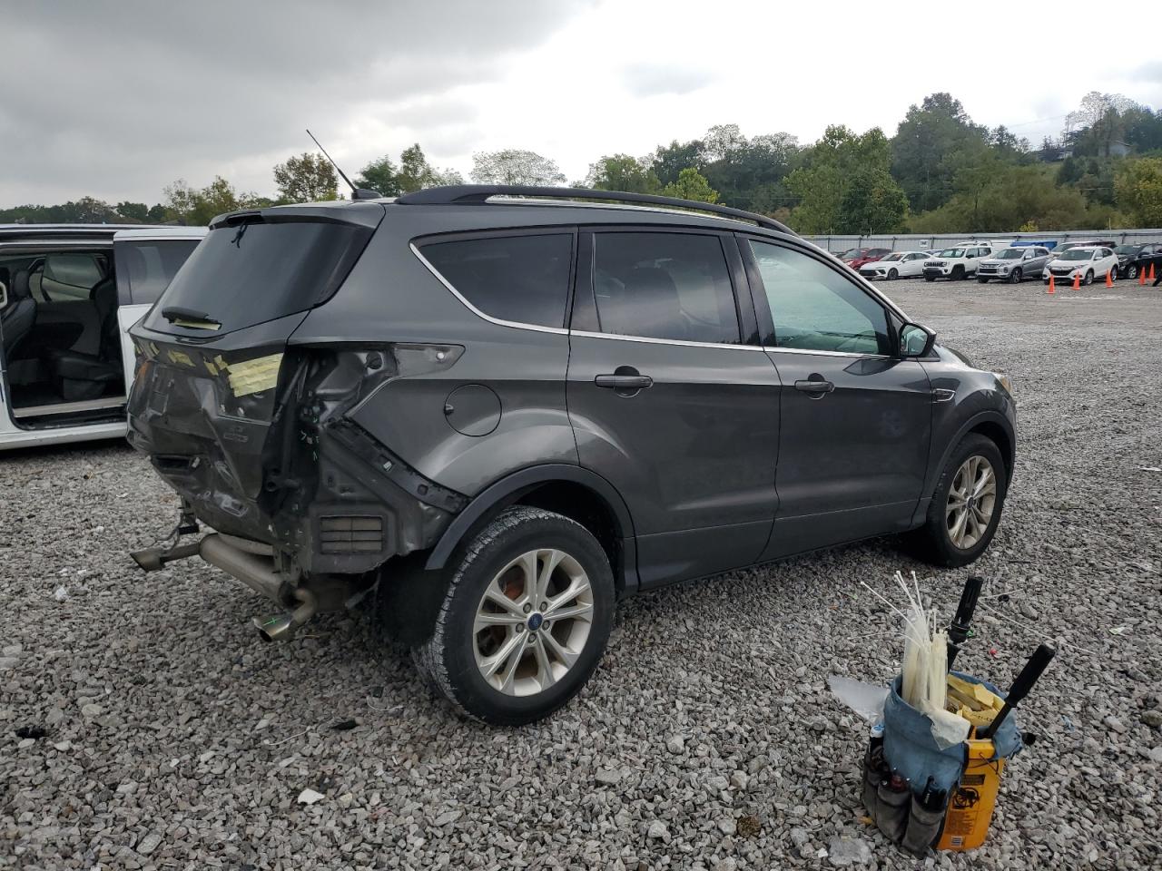 2017 Ford Escape Se VIN: 1FMCU0G90HUD75568 Lot: 80661805