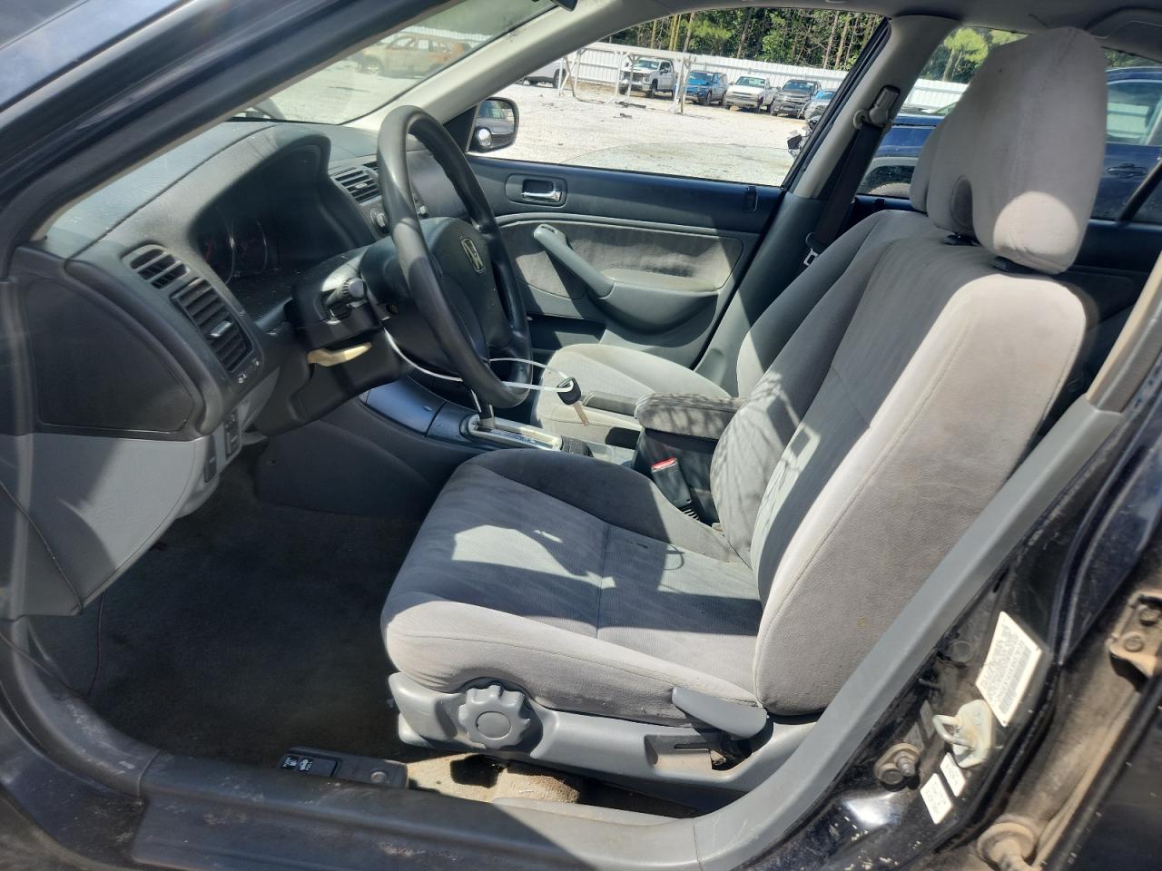 2003 Honda Civic Lx VIN: 2HGES165X3H579105 Lot: 81846915