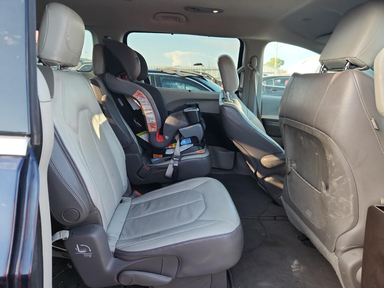 2017 Chrysler Pacifica Touring L VIN: 2C4RC1BGXHR675628 Lot: 81395275