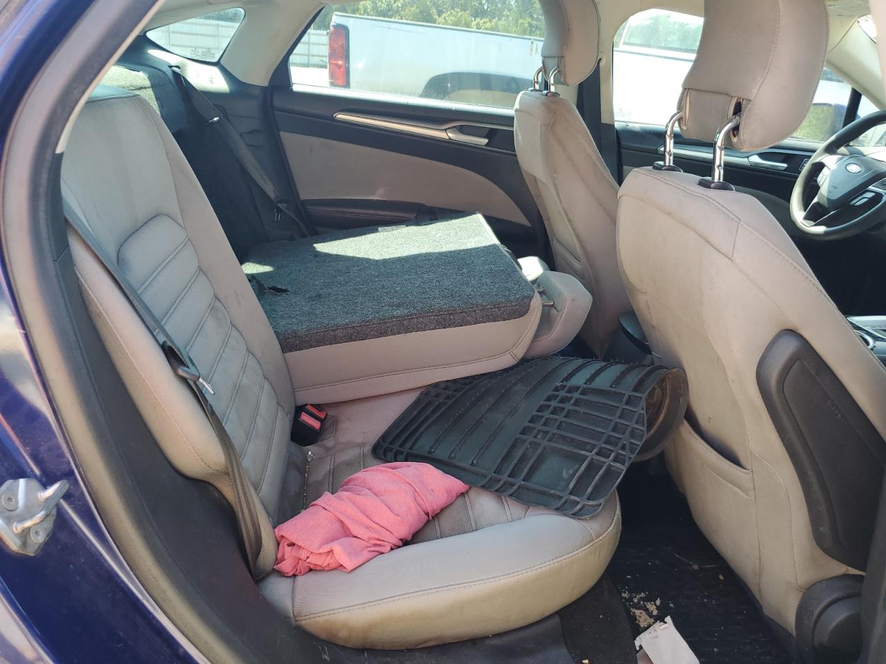 2014 Ford Fusion S VIN: 1FA6P0G71E5398893 Lot: 71392605