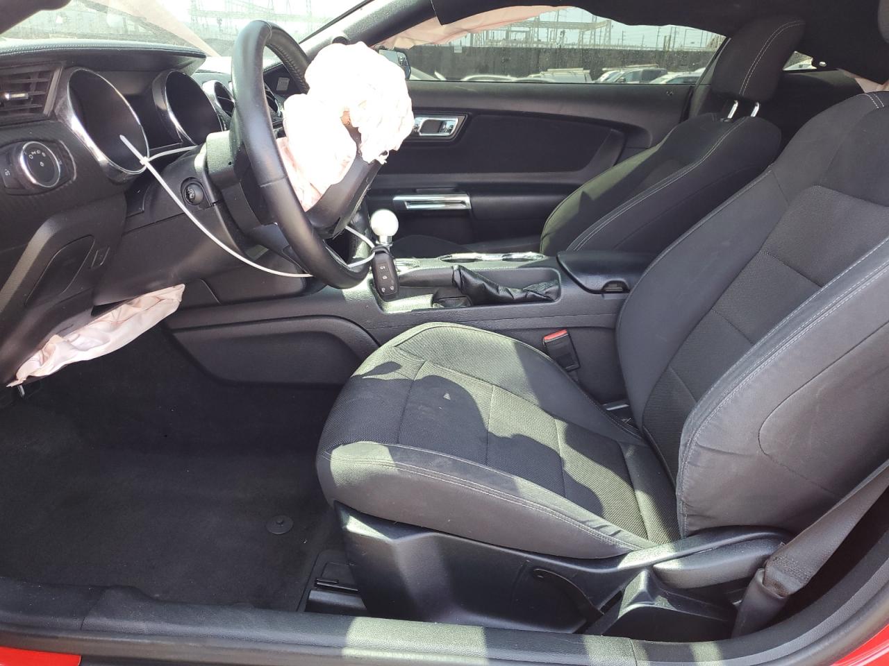 2016 Ford Mustang VIN: 1FA6P8AM1G5215881 Lot: 80510255