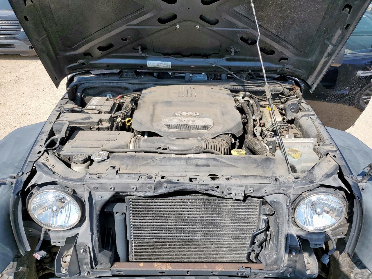 2016 Jeep Wrangler Unlimited Sport VIN: 1C4BJWDG7GL229042 Lot: 81566825