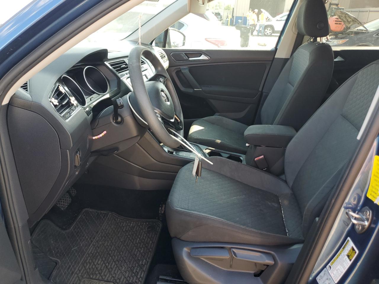 2018 Volkswagen Tiguan S VIN: 3VV1B7AX9JM088825 Lot: 81417445