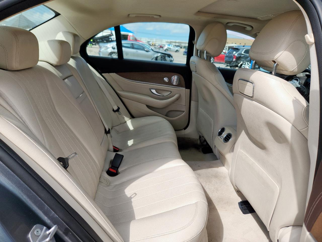 2018 Mercedes-Benz E 300 VIN: WDDZF4JBXJA394332 Lot: 81428975