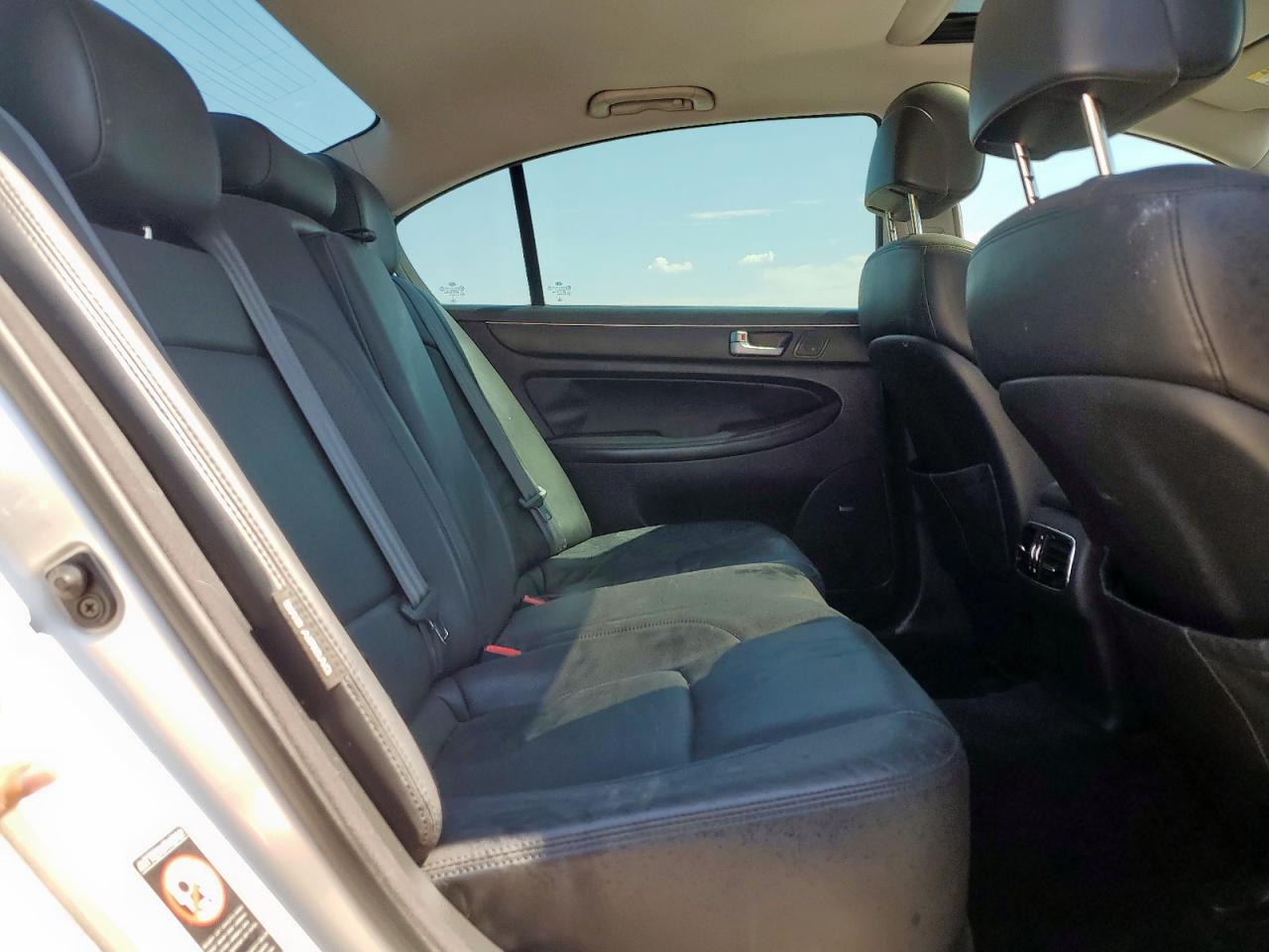 2012 Hyundai Genesis 3.8L VIN: KMHGC4DD2CU211767 Lot: 84550335