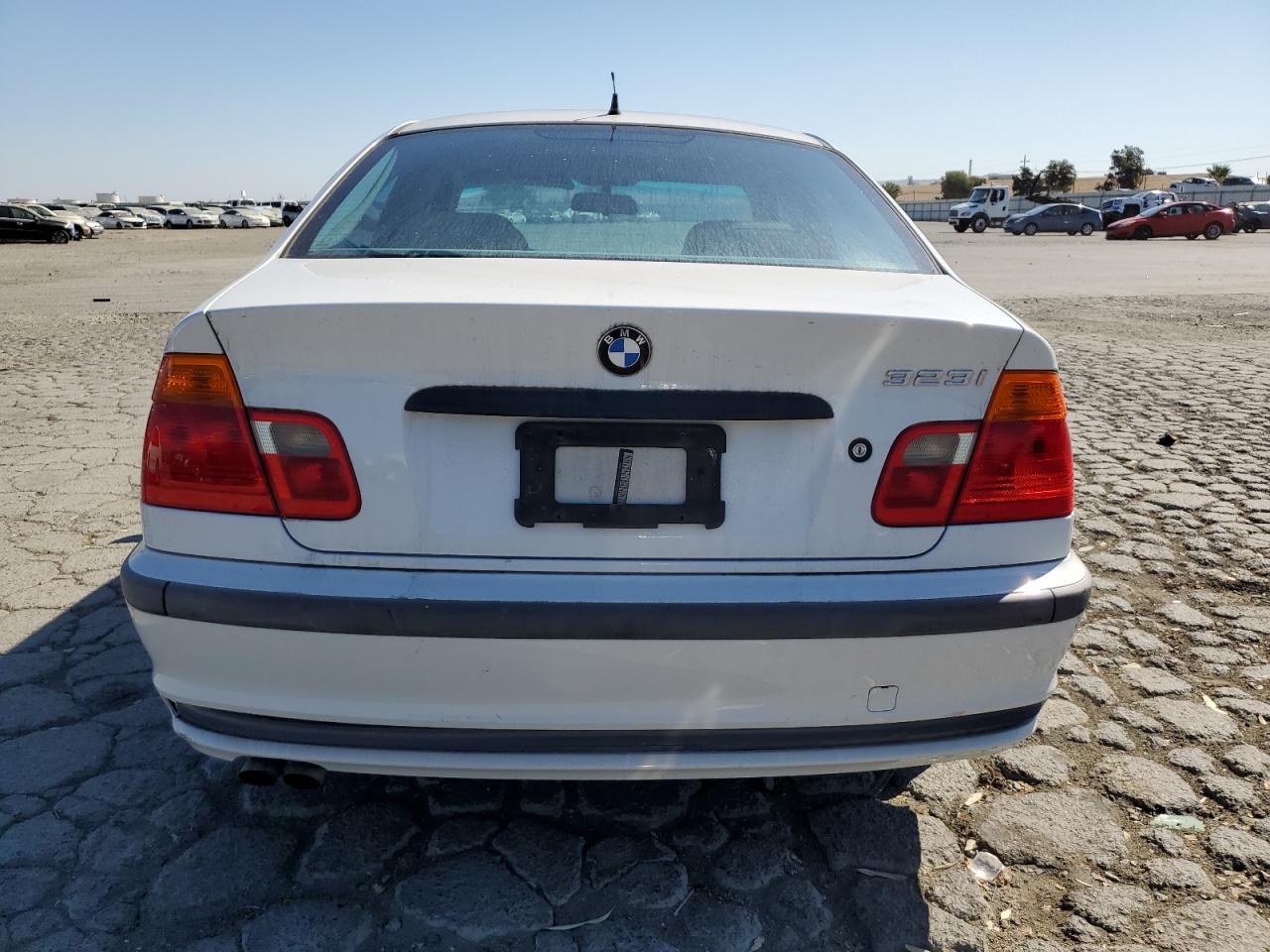 2000 BMW 323 I VIN: WBAAM3347YFP69674 Lot: 82160915
