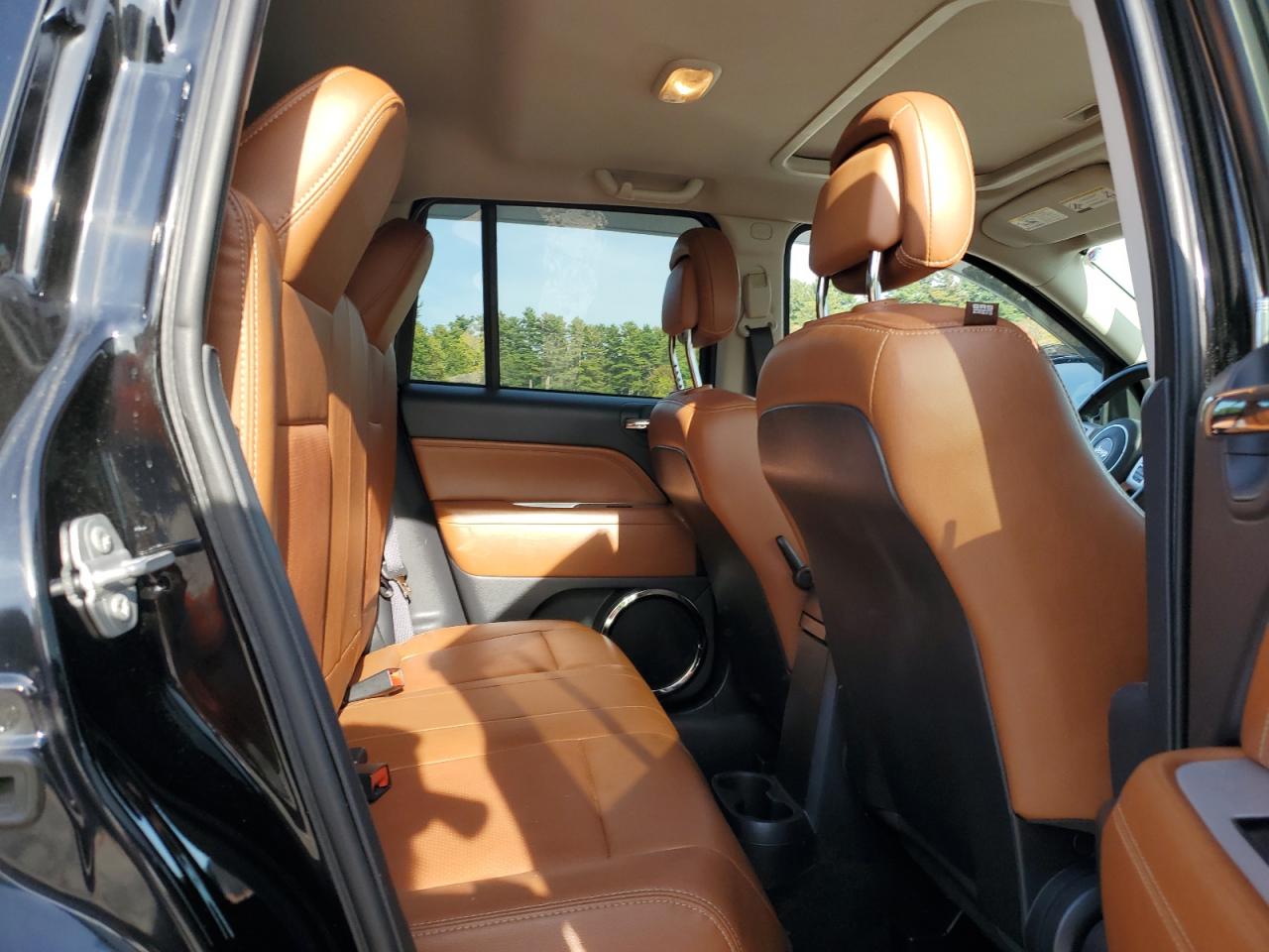 2016 Jeep Compass Latitude VIN: 1C4NJDEB6HD126372 Lot: 83877545