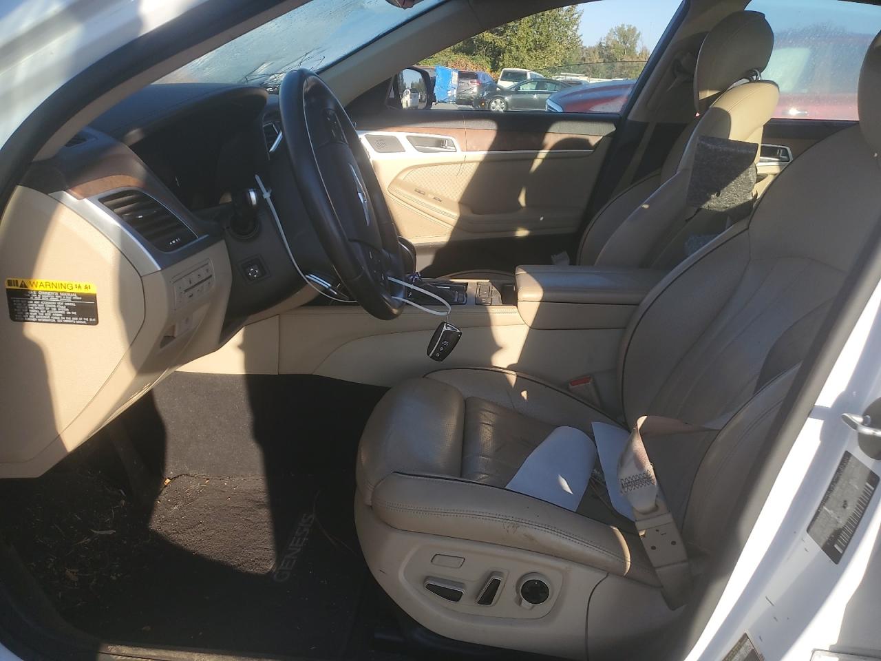 2015 Hyundai Genesis 5.0L VIN: KMHGN4JF6FU071548 Lot: 81646725