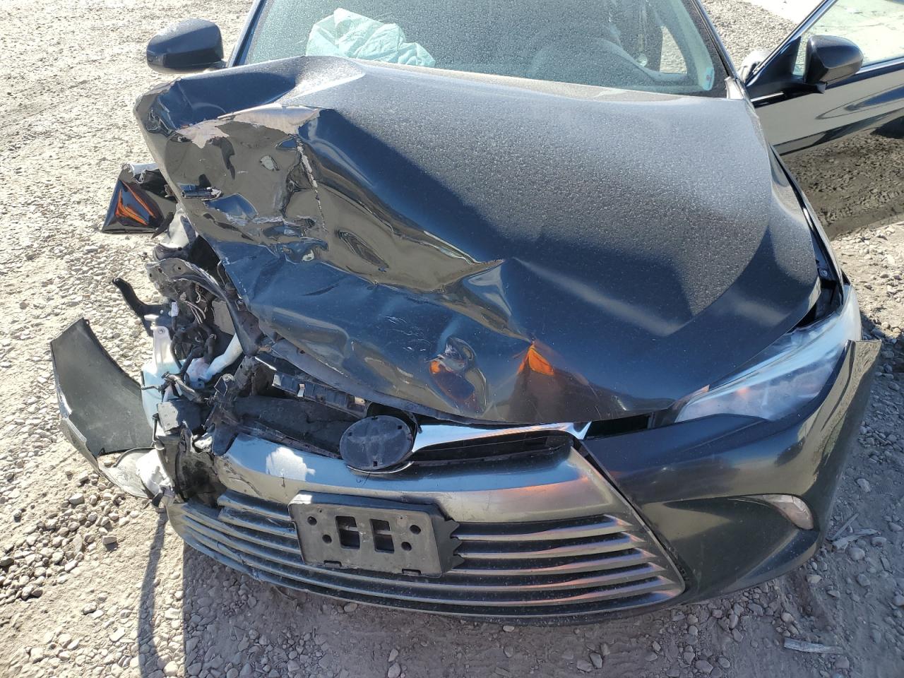 2017 Toyota Camry Le VIN: 4T1BF1FK0HU781057 Lot: 81889005