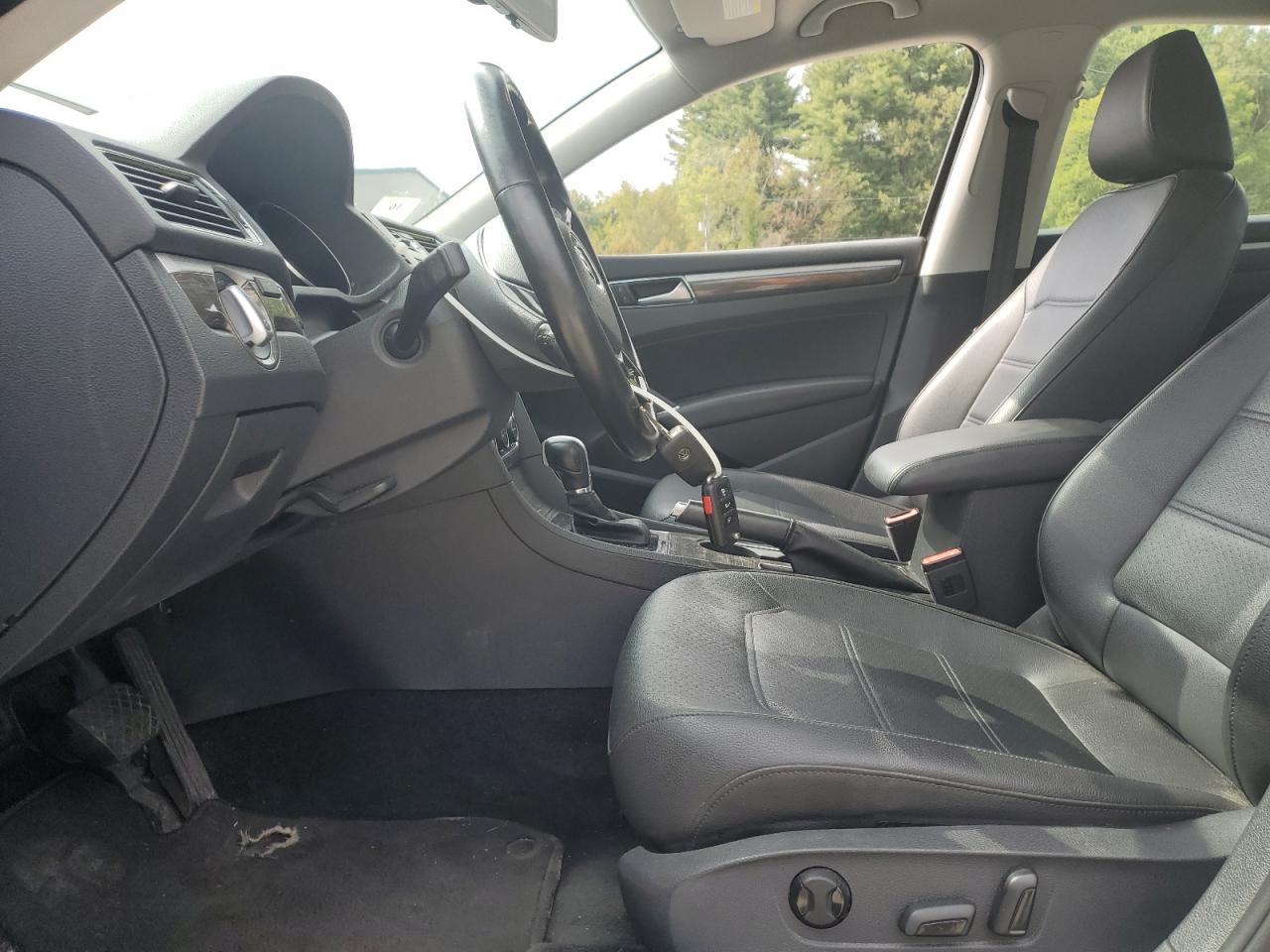 2016 Volkswagen Passat Se VIN: 1VWBT7A35GC032868 Lot: 83868865