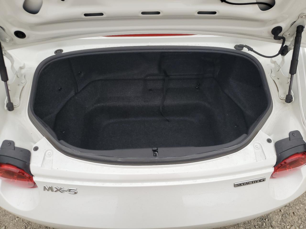 2022 Mazda Mx-5 Miata Club VIN: JM1NDAC70N0504919 Lot: 81893535