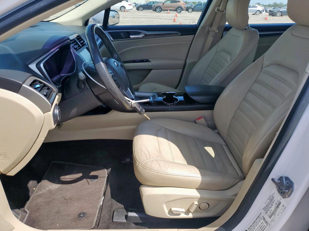 2014 Ford Fusion Se VIN: 3FA6P0HD2ER365533 Lot: 84627805