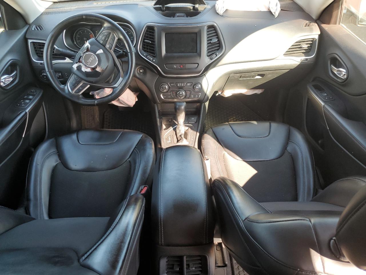 2020 Jeep Cherokee Latitude Plus VIN: 1C4PJLLB8LD586082 Lot: 71032855