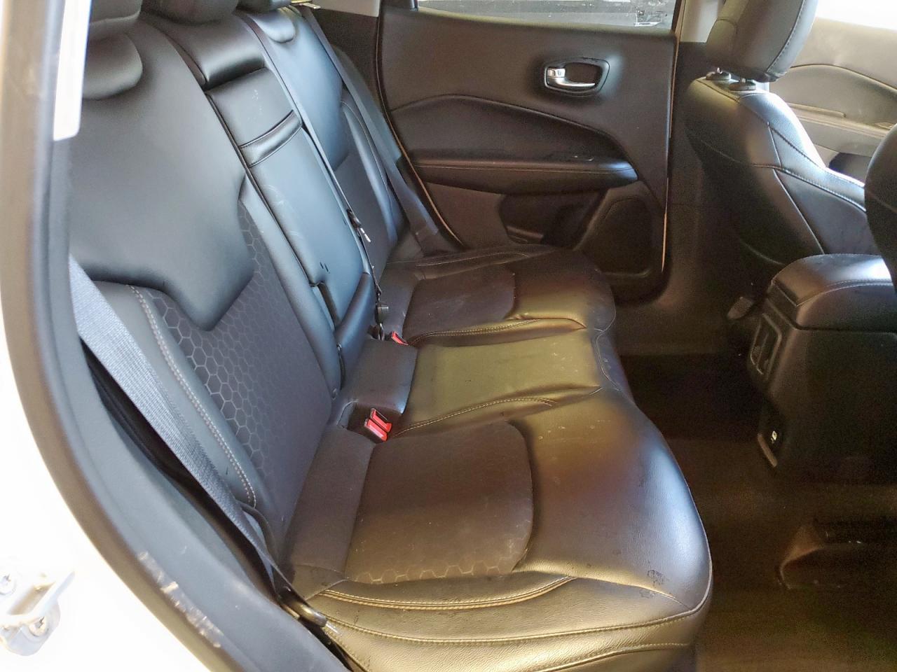 2018 Jeep Compass Latitude VIN: 3C4NJCBBXJT240907 Lot: 80913755