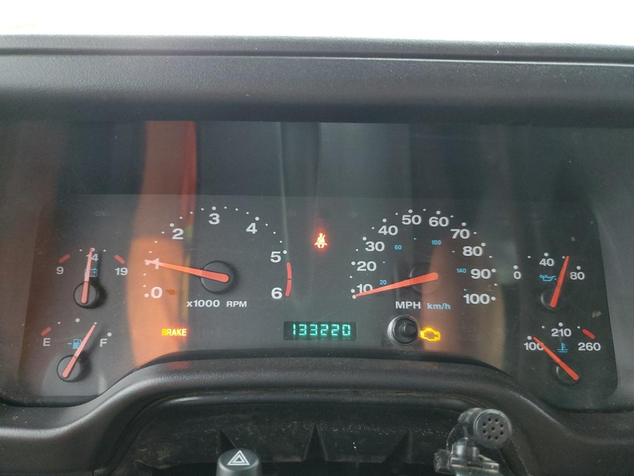 2002 Jeep Wrangler / Tj Sport VIN: 1J4FA49S22P715529 Lot: 80557755