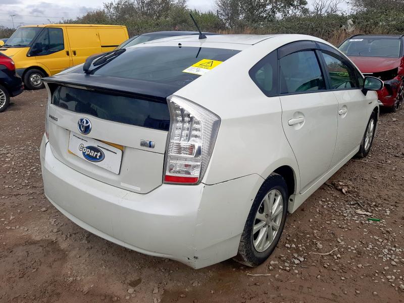 2011 TOYOTA PRIUS HYBRID 