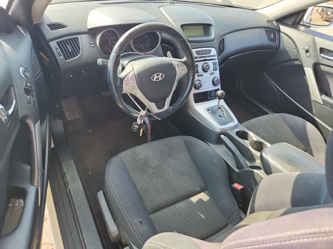 2010 Hyundai Genesis Coupe 2.0T VIN: KMHHT6KD1AU011608 Lot: 82079135