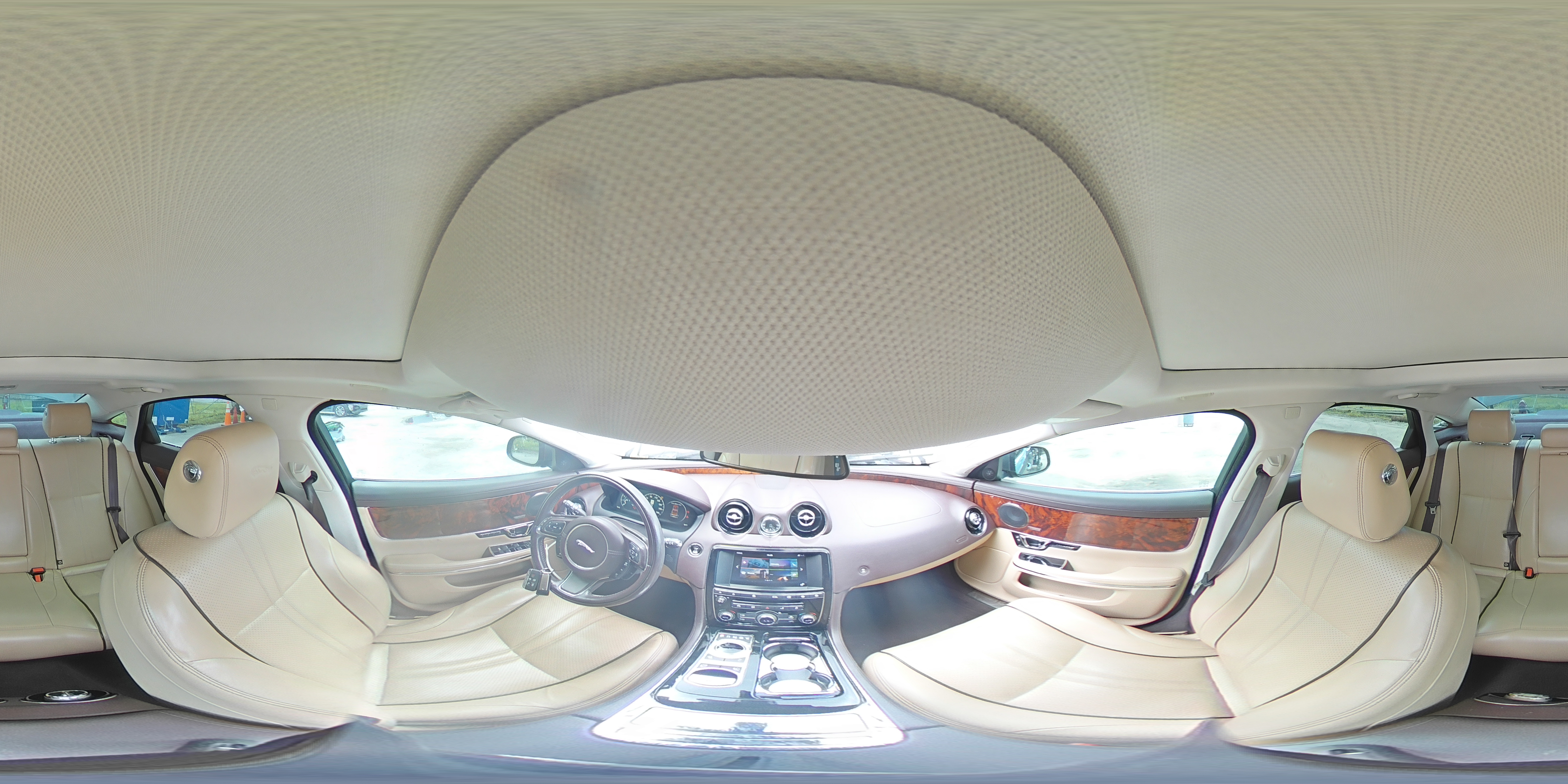 2016 Jaguar Xj VIN: SAJWA1C77G8V92676 Lot: 84358945