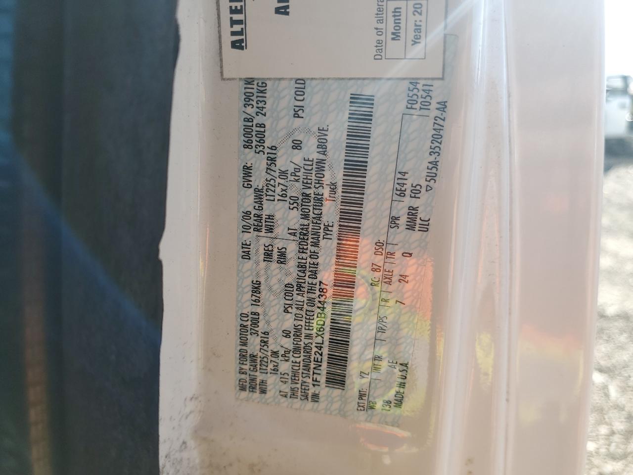 2006 Ford Econoline E250 Van VIN: 1FTNE24LX6DB44387 Lot: 81050145