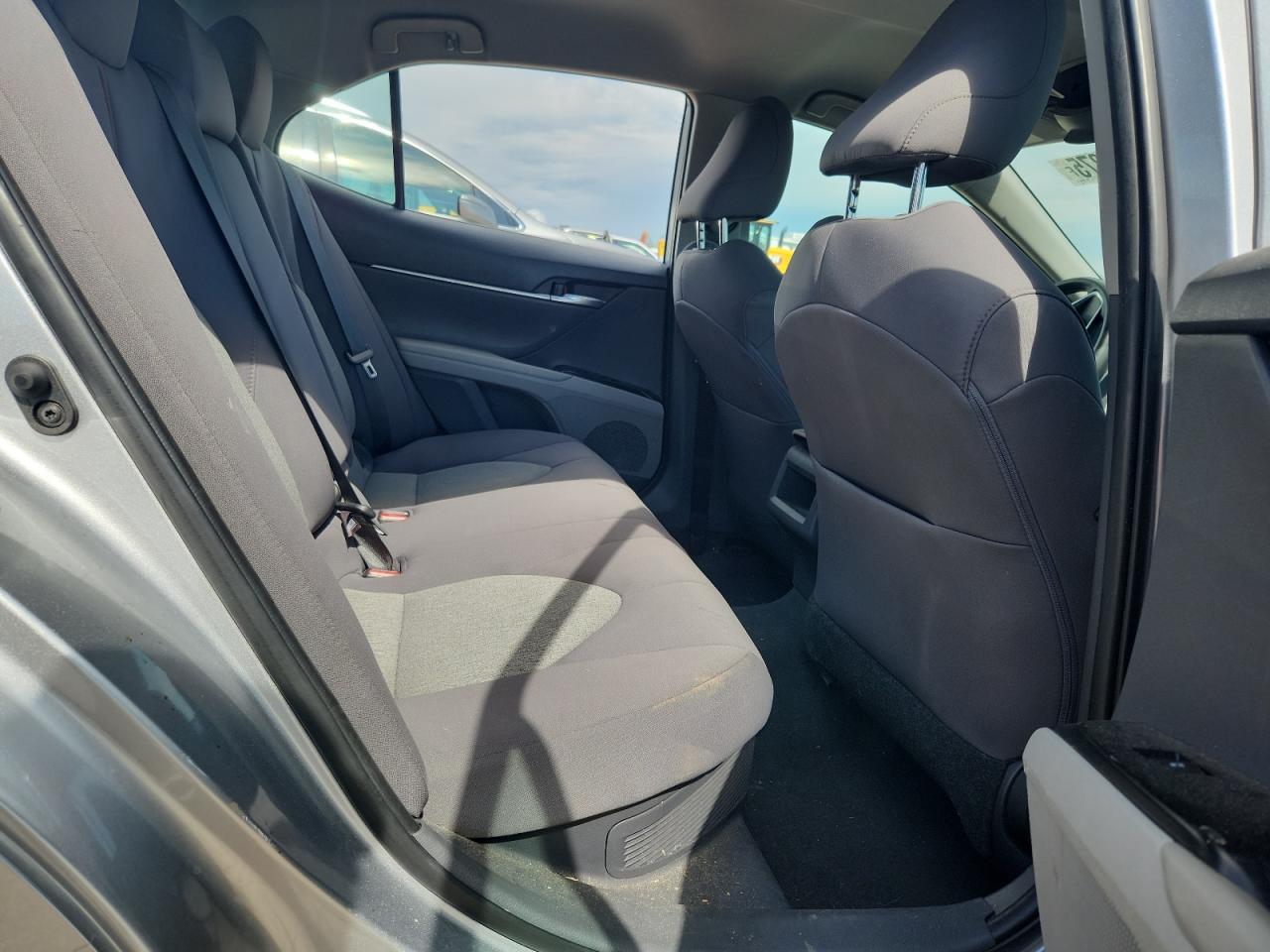 2020 Toyota Camry Le VIN: 4T1C31AK5LU528734 Lot: 81563275