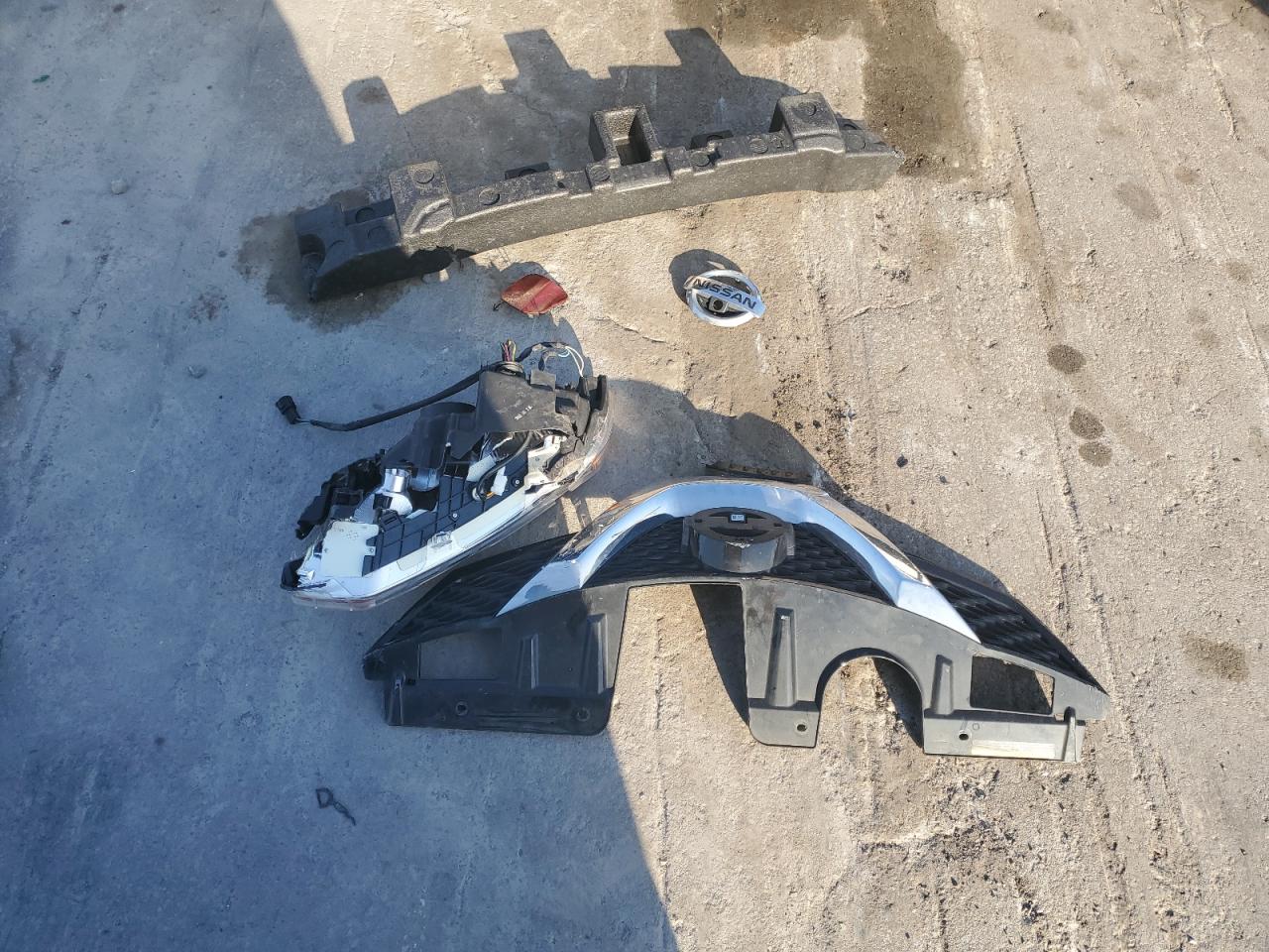 2016 Nissan Rogue S VIN: KNMAT2MV2GP620122 Lot: 81006875