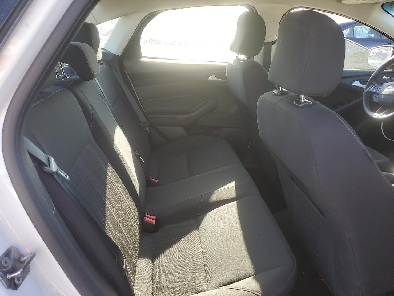 2016 Ford Focus VIN: 1FADP3F26GL373503 Lot: 81773025