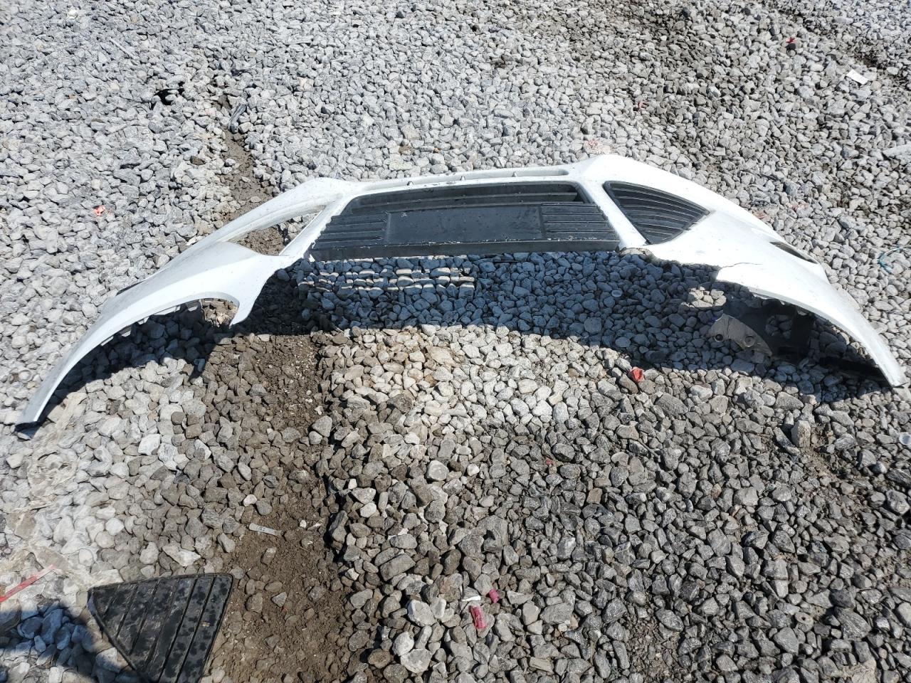 2012 Ford Focus Se VIN: 1FAHP3F24CL318530 Lot: 81518625