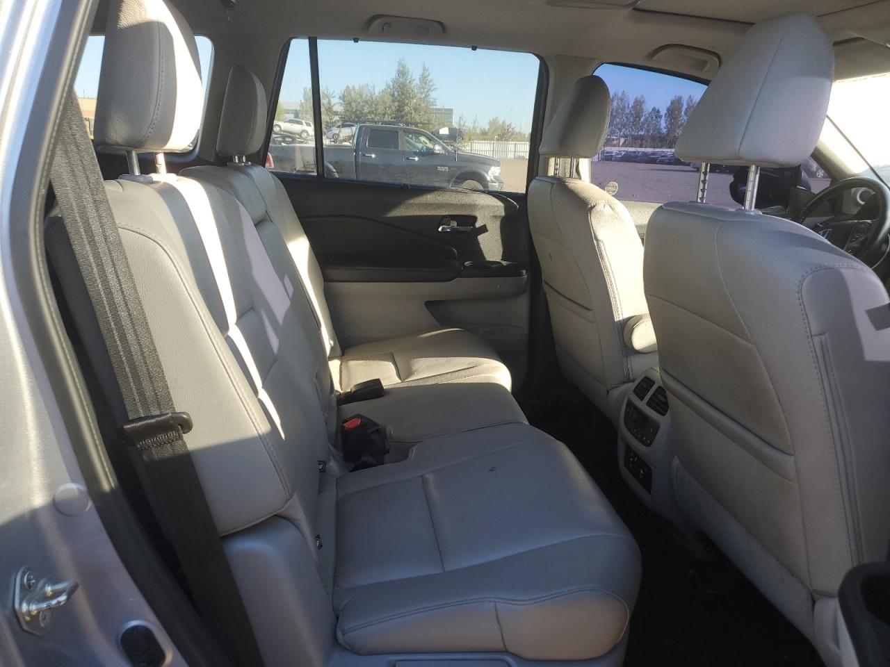2017 Honda Pilot Exl VIN: 5FNYF6H83HB505431 Lot: 70898645