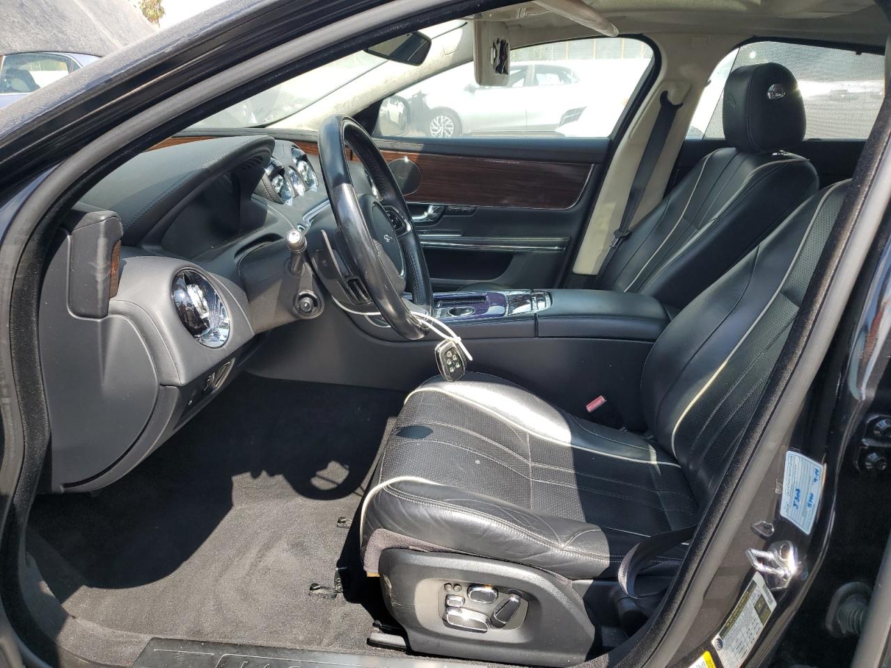 2011 Jaguar Xjl VIN: SAJWA2GB7BLV10021 Lot: 80170655