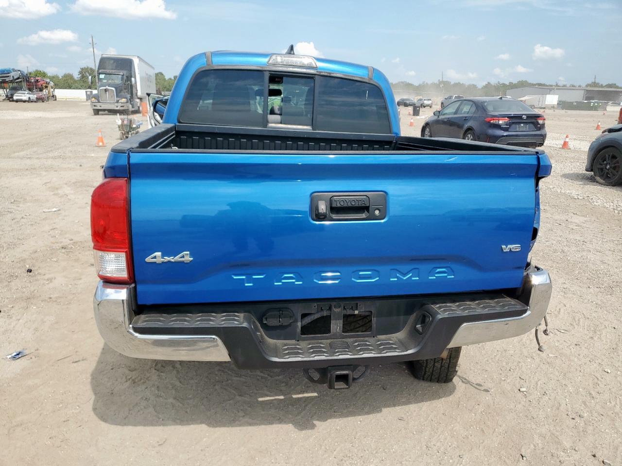 2017 Toyota Tacoma Double Cab VIN: 5TFCZ5AN5HX086628 Lot: 80730905