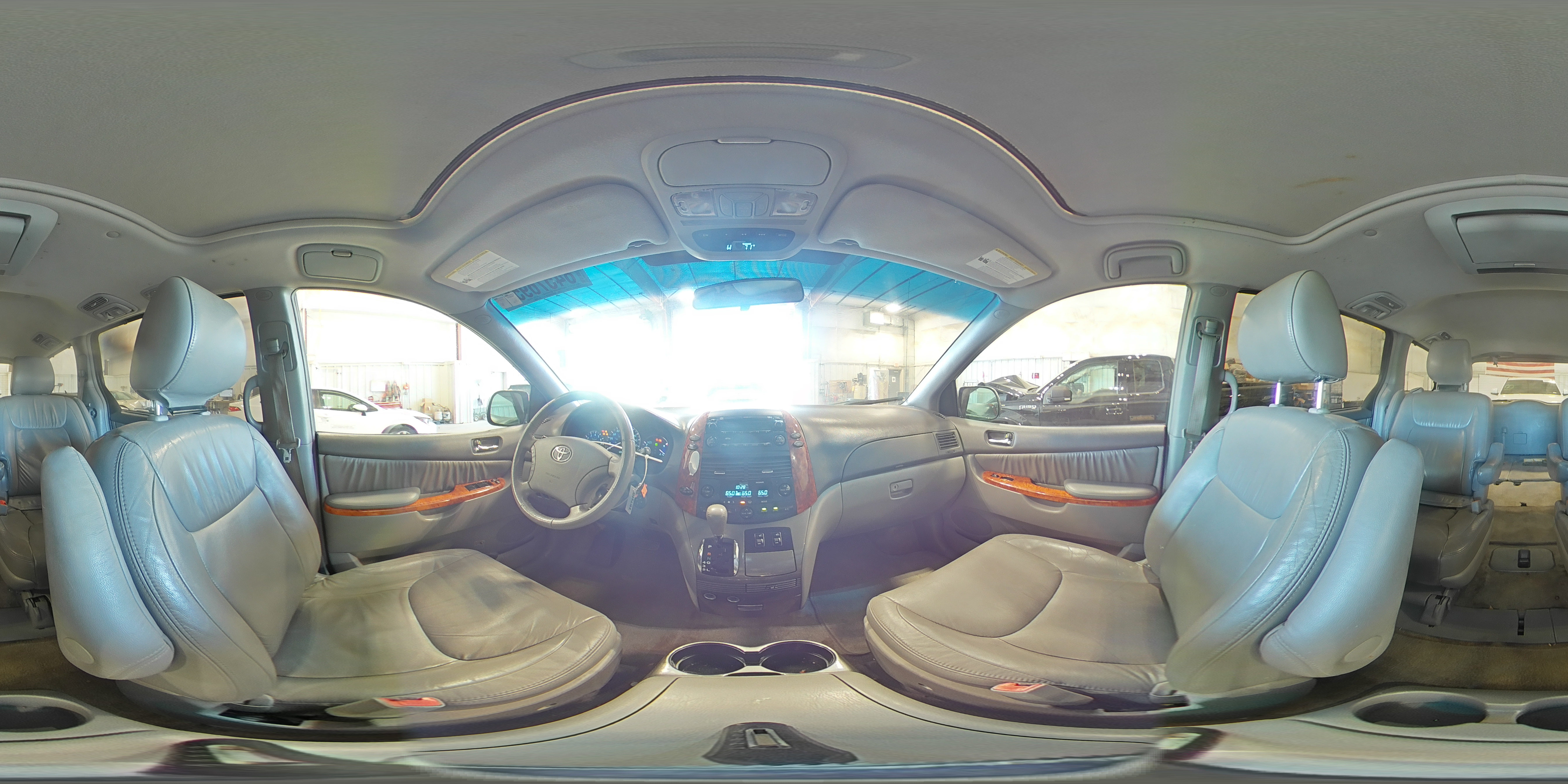 2010 Toyota Sienna Xle VIN: 5TDYK4CC3AS312905 Lot: 84576955