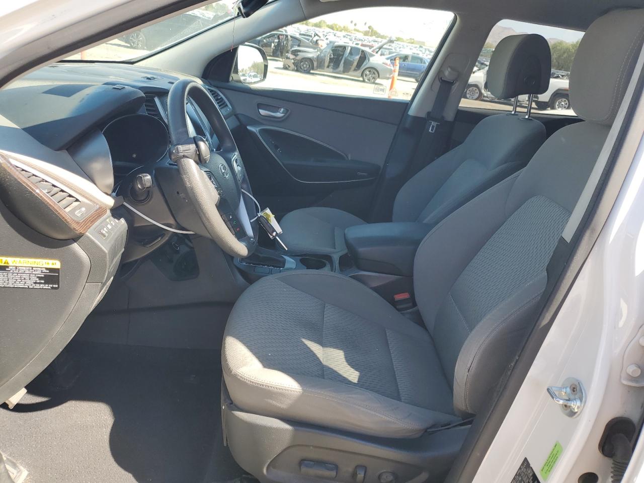 2017 Hyundai Santa Fe Se VIN: KM8SM4HF0HU167908 Lot: 83989185