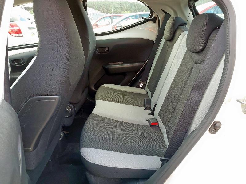 2015 TOYOTA AYGO X-PLAY VVT-I 