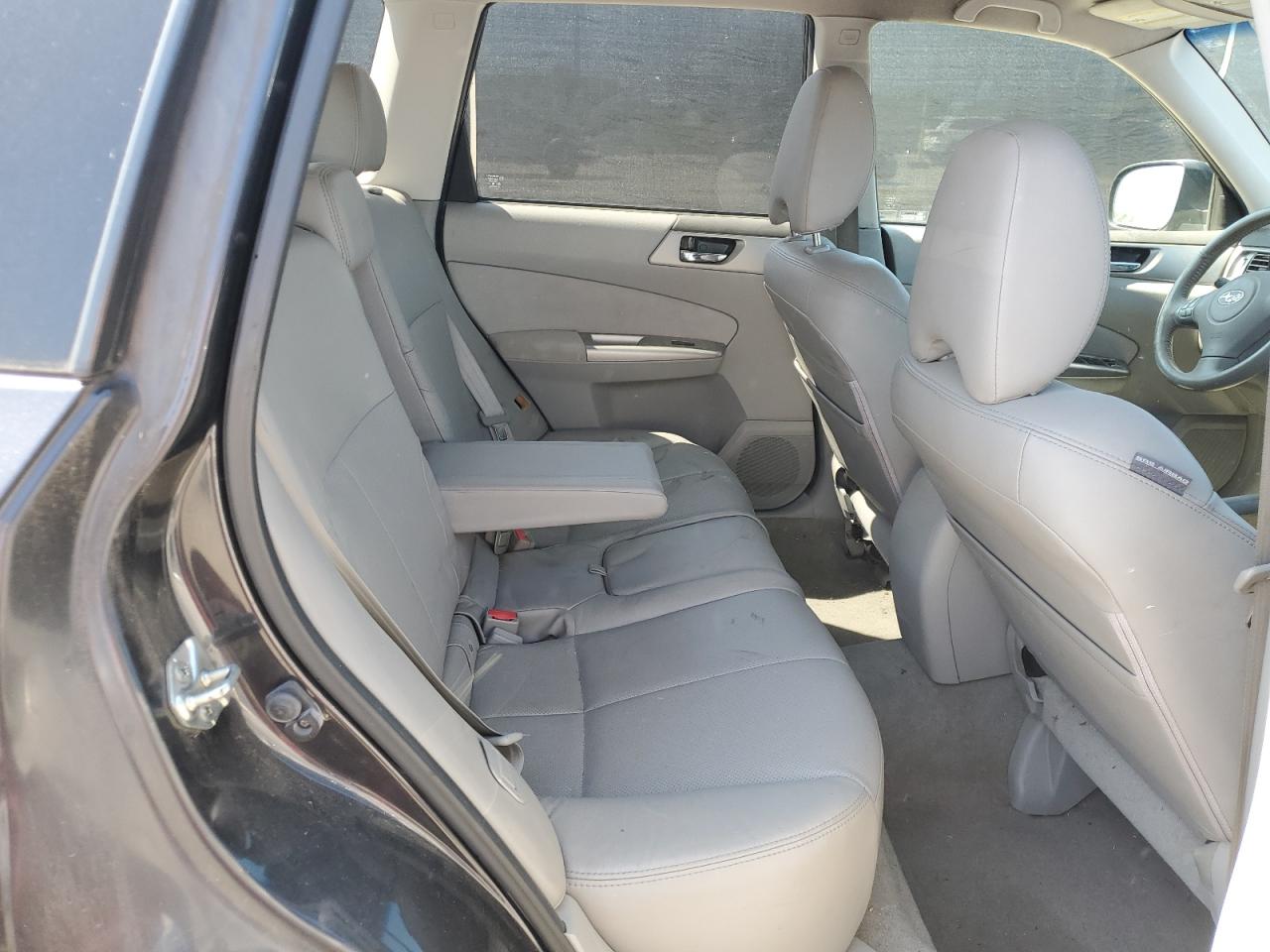 2010 Subaru Forester 2.5X Limited VIN: JF2SH6DC6AH721601 Lot: 71216515